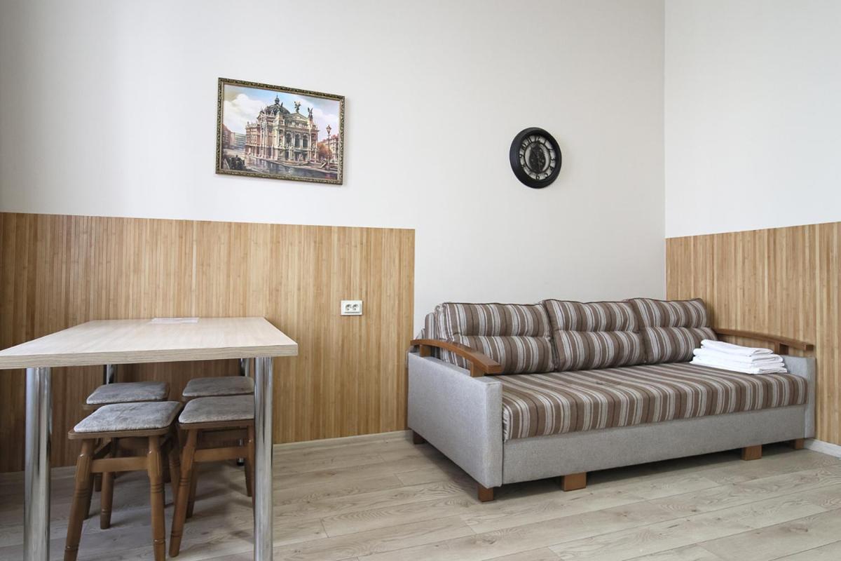 Buk Apartments On Doroshenka 25 Lviv Eksteriør billede