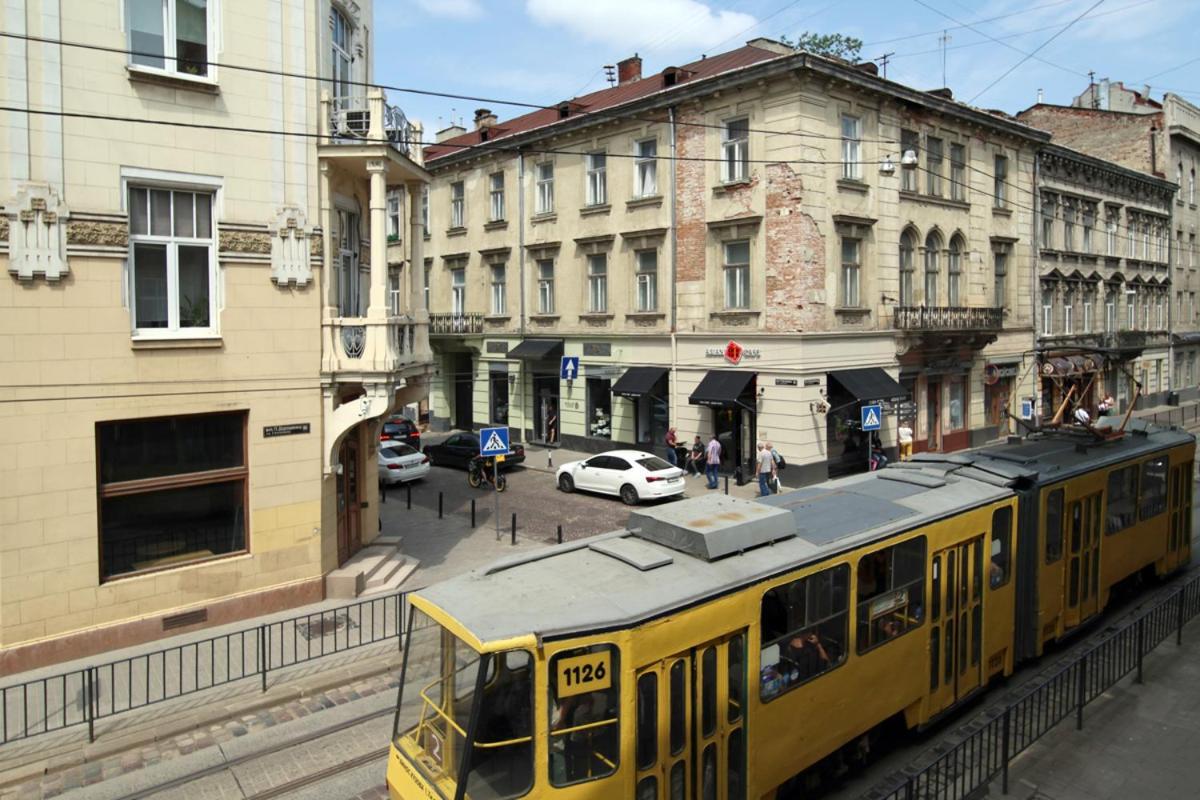 Buk Apartments On Doroshenka 25 Lviv Eksteriør billede